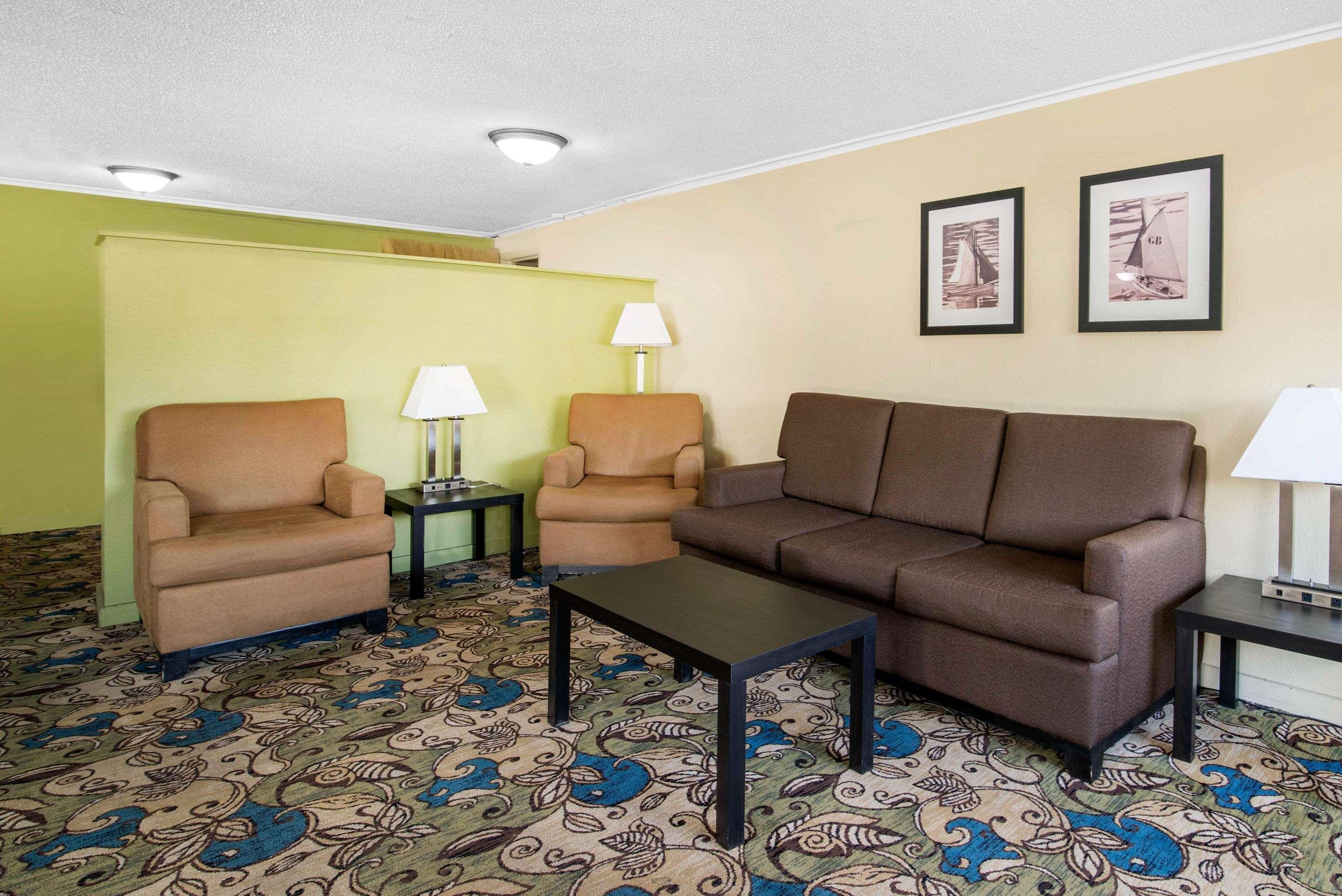 Quality Inn Barre-Montpelier מראה חיצוני תמונה