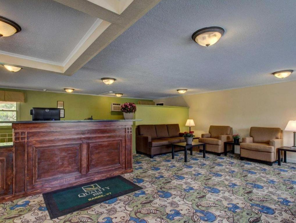 Quality Inn Barre-Montpelier מראה חיצוני תמונה