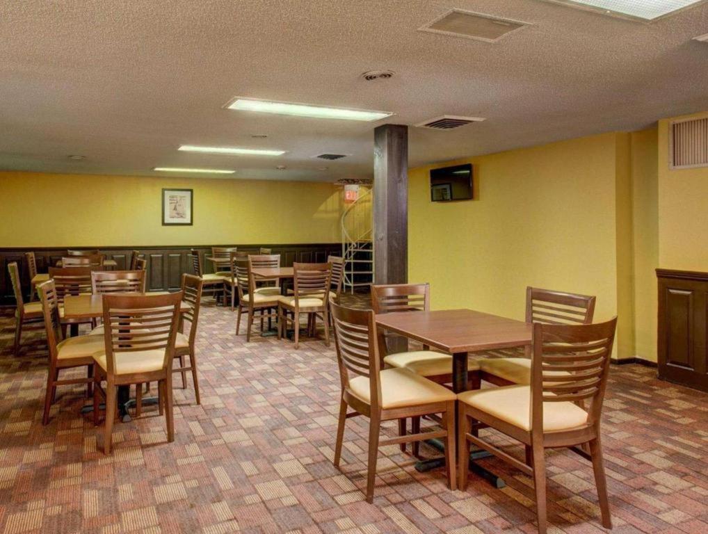 Quality Inn Barre-Montpelier מראה חיצוני תמונה