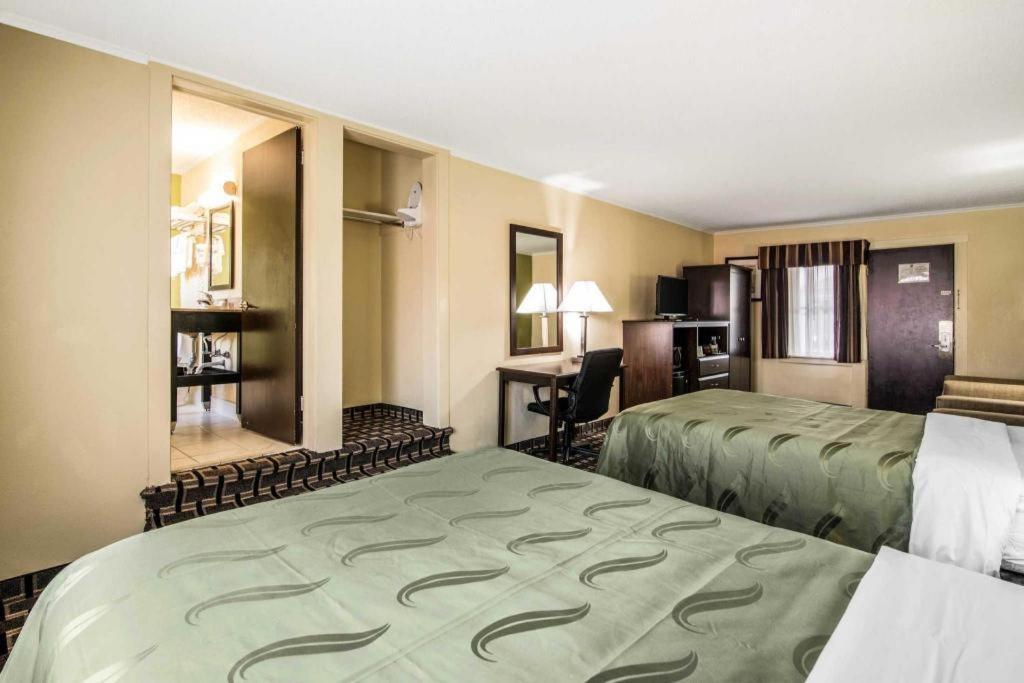 Quality Inn Barre-Montpelier מראה חיצוני תמונה