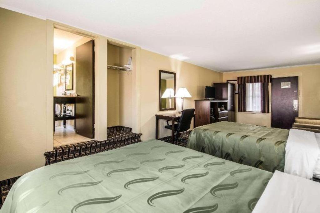 Quality Inn Barre-Montpelier מראה חיצוני תמונה