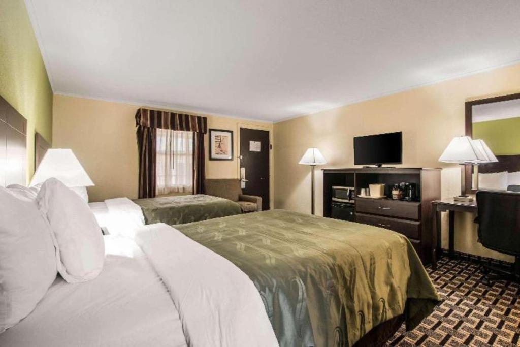 Quality Inn Barre-Montpelier מראה חיצוני תמונה