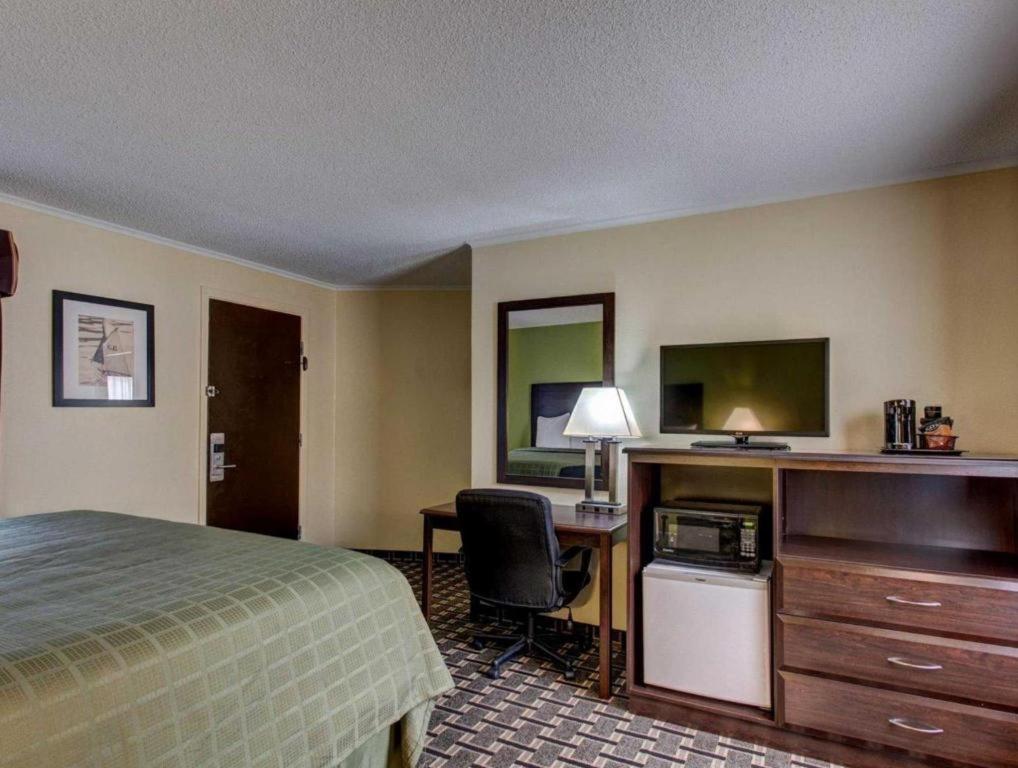 Quality Inn Barre-Montpelier מראה חיצוני תמונה